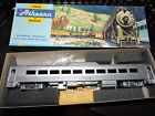 1811 Athearn Ho Scale Santa Fe Day Coach Item