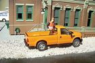 536505709-28008 River Point Station Preiser Ho Orange Srw Truck And City