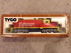 5628 Tyco Chattanooga Red Orange Yellow Ho Scale Locomotive Train
