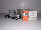 651000 Ford Aeromax Wheel Sleeper Cab Black