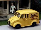 87-010 American Heritage Models Divco Milk Delivery Truck Lilly Farm Dairy