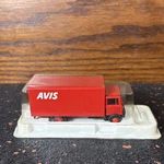 Busch/praline #721 Mercedes Lp 809 "avis" Box Truck "red" H.o. Scale 1/87. Fixed Price $7.99.