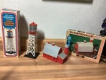 Vtg Plasticville Barn Ho Gauge & Life-like Bedford Blinking Light Water Tower 8. Fixed Price $24.99.
