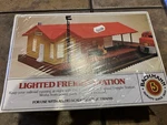 Vtg Bachmann Lighted Freight Station For Ho Scale Electric Trains 46216. Fixed Price $27.00.
