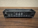Roundhouse Scale Norfolk Western (n&w) 3 Bay Hopper With Sts, Mws Kds. Fixed Price $10.00.