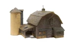 Woodland Scenics BR5038 Ho Scale Old Weathered Barn Built - Landmark Structure. Fixed Price $90.79.
