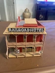 Tyco #7787 Railroad Hotel Scale Assembled Plastic Model Kit. Fixed Price $25.00.