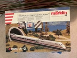 Rklin 2977A Ice 1 Ho Scale Starter Set Delta Multi Train Operation. Fixed Price $175.00.