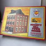 Ahm Scale 15809 Society Hill Town House 1/87 New Sealed Contents. Fixed Price $38.00.