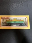 Life-like Ho Scale Freight Tank Car Train For Layout Dupont Dupx #2679 NO.8523.. Fixed Price $6.00.