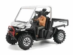 Can-am Defender Xmr Silver Diecast 1:32 Scale Model Masters 60031. Fixed Price $24.95.
