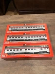 Rivarossi Ho Southern Pacific Passenger Cars 2360/O Silver Red Black Lot Of. Fixed Price $50.00.