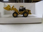 Norscot Ho 1/87 Cat 966G Series Ii Wheel Loader Die Cast 55109 Mint Box. Fixed Price $23.00.