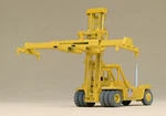 Walthers Cornerstone Ho Scale Kalmar Intermodal Container Crane Kit 933-3109. Fixed Price $28.38.