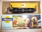 Athearn Train Covered Hopper Freight Kit, Cargill, W/ Kadee Couplers, New. Fixed Price $18.99.
