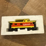 Tyco 327-15B Caboose Chattanooga. Fixed Price $8.91.