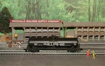 Athearn - Phillips 66 40' Single Dome Tank Car+ Wgt # 9213. Fixed Price $7.48.