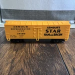 Life-like Ho Scale Armour Star Ham & Bacon 37160 Reefer Car #8505. Fixed Price $7.99.