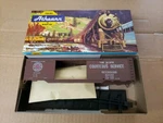 Ho Athearn 50' Auto Boxcar Seaboard Sal 22450 5041. Fixed Price $10.00.