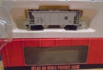 Atlas #1814 Scale PS-2 Bay Covered Hopper New Haven In Box. Fixed Price $15.99.