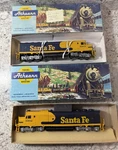 Athearn Ho Scale Santa Fe FP45 5902 Powered F45 Dummy #5903 Diesel Locomotive. Fixed Price $68.00.