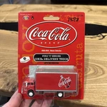 Ho Athearn 8201 Coca-cola Ford Series Coke Delivery Truck With Red Disk Icon. Fixed Price $15.00.