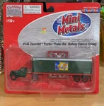 Cmw Mini Metals #31158 1/87 Railway Express Agency Tractor & Ray Vac Trailer. Fixed Price $19.99.