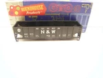 Roundhouse #1490 - Bay Hopper Norfolk & Western #38876 Scale Kit Lot. Fixed Price $13.00.