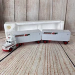 Tonkin Freightliner Cf Motor Tandem White Semi Truck Diecast Set 1:53. Fixed Price $89.95.