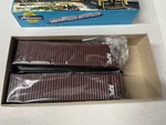 Athearn Ho 40' Containers (2) Apc-apl Item 5744 New. Fixed Price $15.00.
