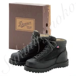 2022 World Classic Miniature Scale Shoes Coll. (rement Size) NO.2 Dl 30465 Blk. Fixed Price $18.77.
