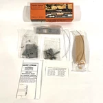 Ho Train Kit Silver Streak Caboose 30' Bay Window Milwaukee Less Trucks 929-122. Fixed Price $14.99.