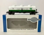 Bachmann Silver Series Ho Rolling Stock 3-DOME Tank Car, Quaker State, 17137. Fixed Price $14.85.