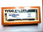 Tyco Ho, 40' Reefer Car #329G Dairymen's Refrigerator Express, Free Shipping!. Fixed Price $15.00.