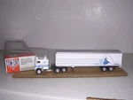 Con-cor #1077 Freightliner Wheel Cab W/45' Boxtrailor "frei.train Blt-up H.o.. Fixed Price $34.99.