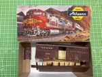 Athearn #1776 Ho - 40' A.s. & S.f Santa Fe Stock Car Kit# 50655 Blue Box Nos. Fixed Price $12.50.