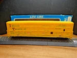 Life Like Ho Scale 53' Illinois Terminal Itc 7800 Thrall-door Car. Fixed Price $12.00.