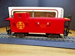 Bachmann Ho Scale 40' Santa Fe Atsf 3851 Railroad Cupula Caboose With Chimney. Fixed Price $12.75.