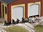 Ho Narrow Gauge 3 Bulkhead Wagons (non Operating Static Model) Auhagen 41704. Fixed Price $47.33.