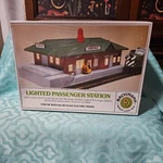 Bachmann Ho Scale #46-1217 Lighted Passenger Station Nos. Fixed Price $15.00.