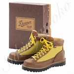 2022 World Classic Miniature Scale Shoes Collection (re-ment Size) NO.1 Dl 30440. Fixed Price $18.77.