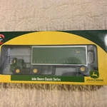 Athearn 8112 Jd John Deere Ford & 28' Wedge Trailer New In Box Ho Scale. Fixed Price $40.00.