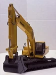 Joal 1/32 Scale Komatsu PC400LC-6 Excavator New. Fixed Price $115.00.