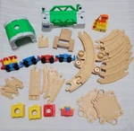 Vintage 1992 Fisher Price Flip Track Rail Road Toy Train Set 34 Pieces. Fixed Price $12.00.