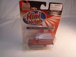 Ho 1:87 Classic Metal Works '41/46 Chevy Flat Bed Truck Drewrys Beer. Fixed Price $15.00.