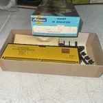 Ho Scale Athearn 5217 Burlington 40' Single Door Reefer 75226. Fixed Price $5.94.
