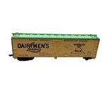 Vtg Tyco Reefer CAR-40 Foot Dairyman's 329G Ho Scale. Fixed Price $11.25.