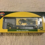 Athearn 8110 Jd John Deere Ford & 28' Wedge Trailer New In Box Ho Scale. Fixed Price $40.00.