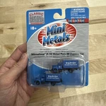 Scale Cmw 50252 International R-190 Nickel Plate Rr Express Van T6. Fixed Price $19.00.