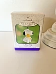 Hallmark Keepsake Ornament Snug Hug 2000 Snoopy Woodstock - New Box Dog. Fixed Price $21.00.